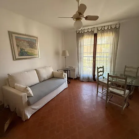 In Tropez Centro Di 2 Locali Con Aria Condizionata Wi-fi E Disponibilita Parcheggio