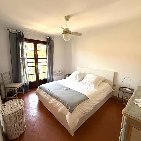 דירה In Tropez Centro Di 2 Locali Con Aria Condizionata Wi-fi E Disponibilita Parcheggio