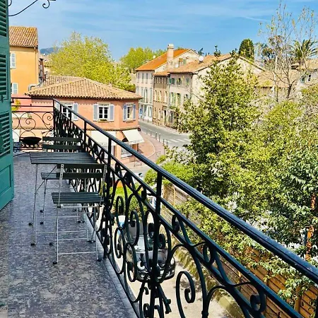 In Tropez Centro Di 2 Locali Con Aria Condizionata Wi-fi E Disponibilita Parcheggio *