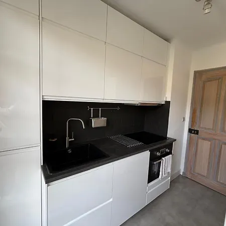 In Tropez Centro Di 2 Locali Con Aria Condizionata Wi-fi E Disponibilita Parcheggio דירה *