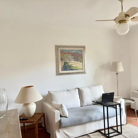 In Tropez Centro Di 2 Locali Con Aria Condizionata Wi-fi E Disponibilita Parcheggio דירה *